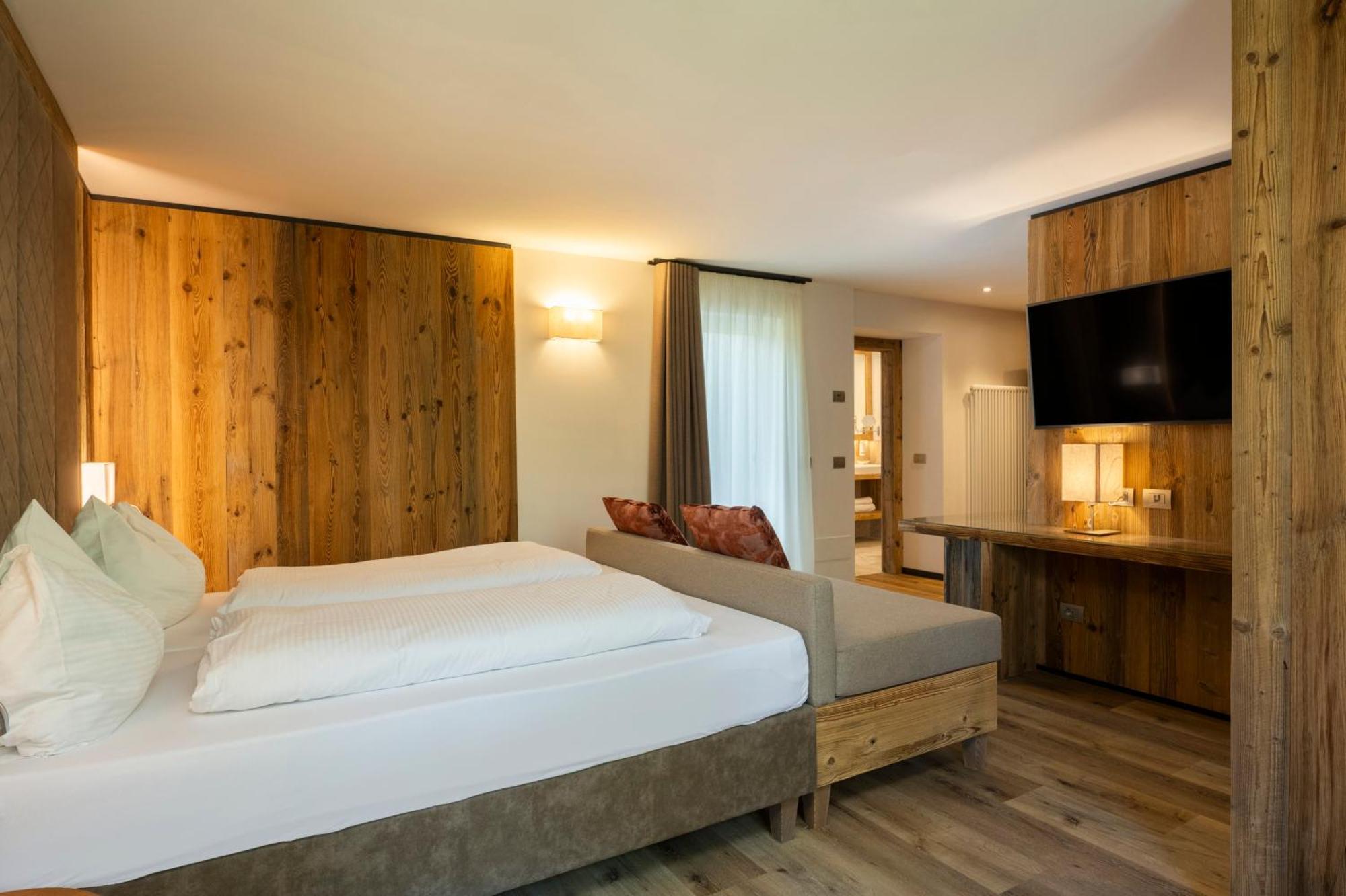 Hotel Pineta Baselga di Pine Exterior photo