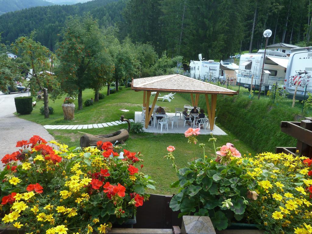 Hotel Pineta Baselga di Pine Exterior photo