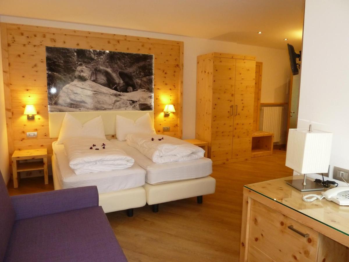 Hotel Pineta Baselga di Pine Room photo